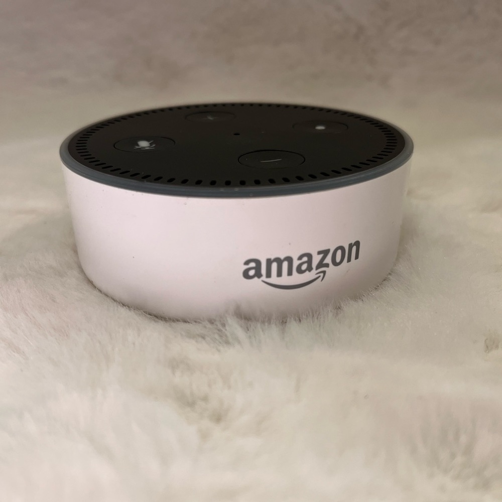 Amazon Echo Dot 2nd Generation Smart Speaker in White (Used)